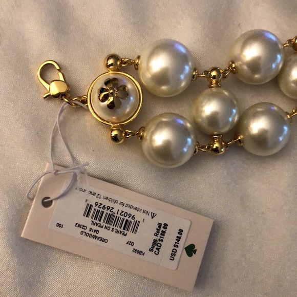 Kate Spade Gold Tone Pearls On Pearl Chunky Bracelet Spade Flower Motif NWT - Picture 8 of 13